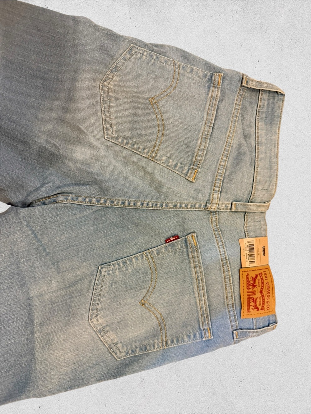 Levi's 725 High-Rise Bootcut Jeans - Light Blue Wash - Picture 11 of 11